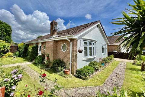 3 bedroom bungalow for sale, West Avenue, Three Legged Cross, BH21 6YZ