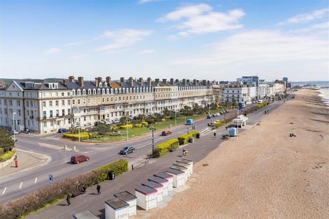 2 bedroom flat for sale, Heene Court Mansions, Heene Terrace, Worthing BN11 3NW