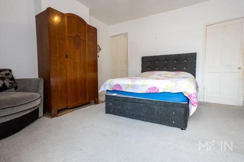 58 Grace Road, Leicester, LE2 8AE