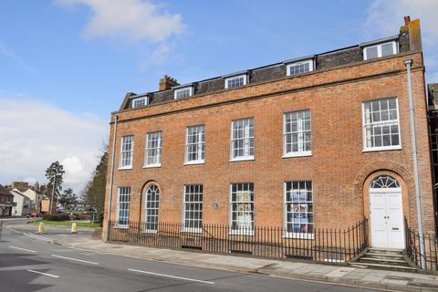 2 bedroom apartment for sale, General Gordon House, The Crescent, Taunton, Somerset