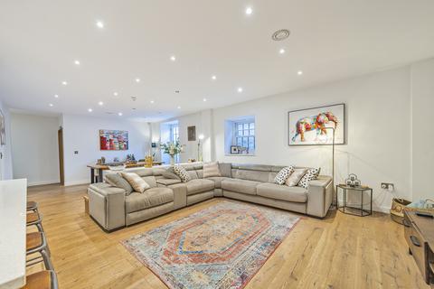 2 bedroom apartment for sale, General Gordon House, The Crescent, Taunton, Somerset