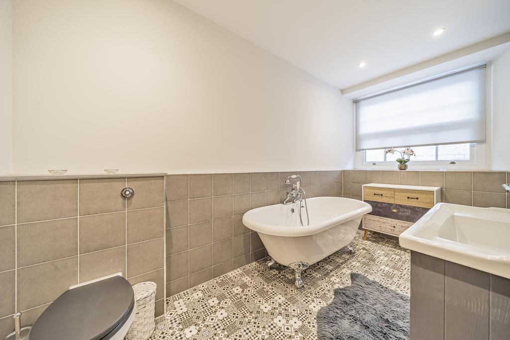 Ensuite Bathroom