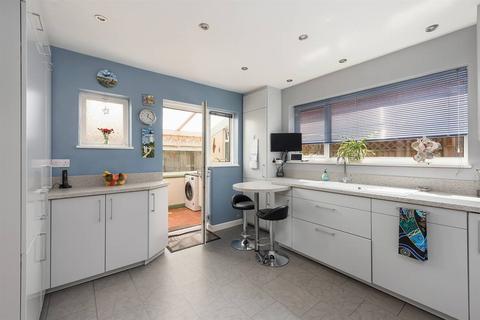 163 Chestfield Road, Chestfield, Whitstable, CT5 3LR