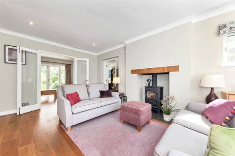53 High Street, Harlton, Cambridge, CB23 1ES