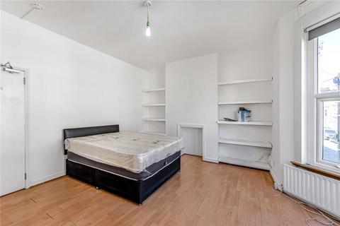 3 bedroom flat to rent, Kellett Road, London, SW2