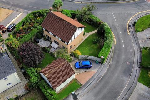 4 bedroom detached house for sale, Bramble Close, Brackla, Bridgend County. CF31 2PS