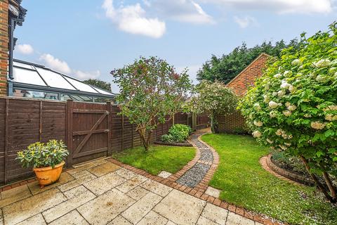 3 bedroom semi-detached house for sale, Orchard Close, Elstead, GU8