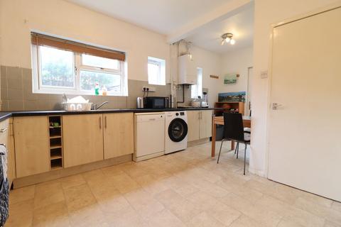 3 bedroom end of terrace house to rent, Hermitage Road, Loughborough, LE11