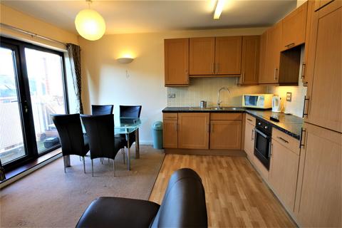 2 bedroom flat to rent, Peterborough Road, Harrow, HA1