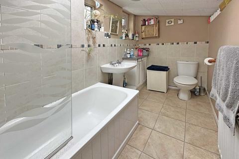 28 Exe View, Exminster, Exeter, EX6 8AL