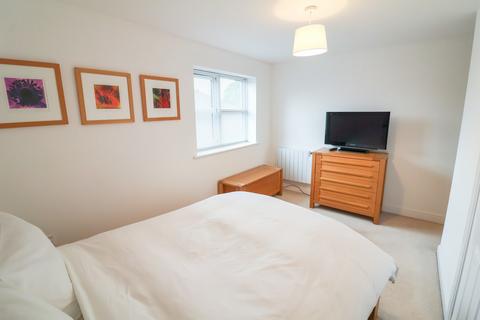 2 bedroom apartment to rent, Victoria Street, Derbyshire SK13