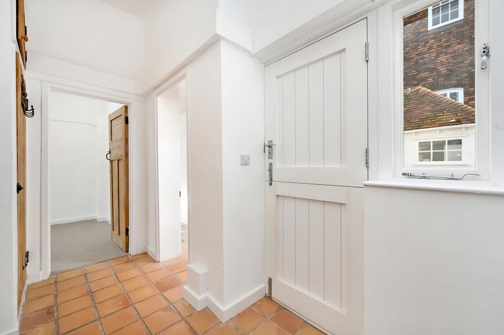 Swans-house-cottage-5-watchbell-street (1)