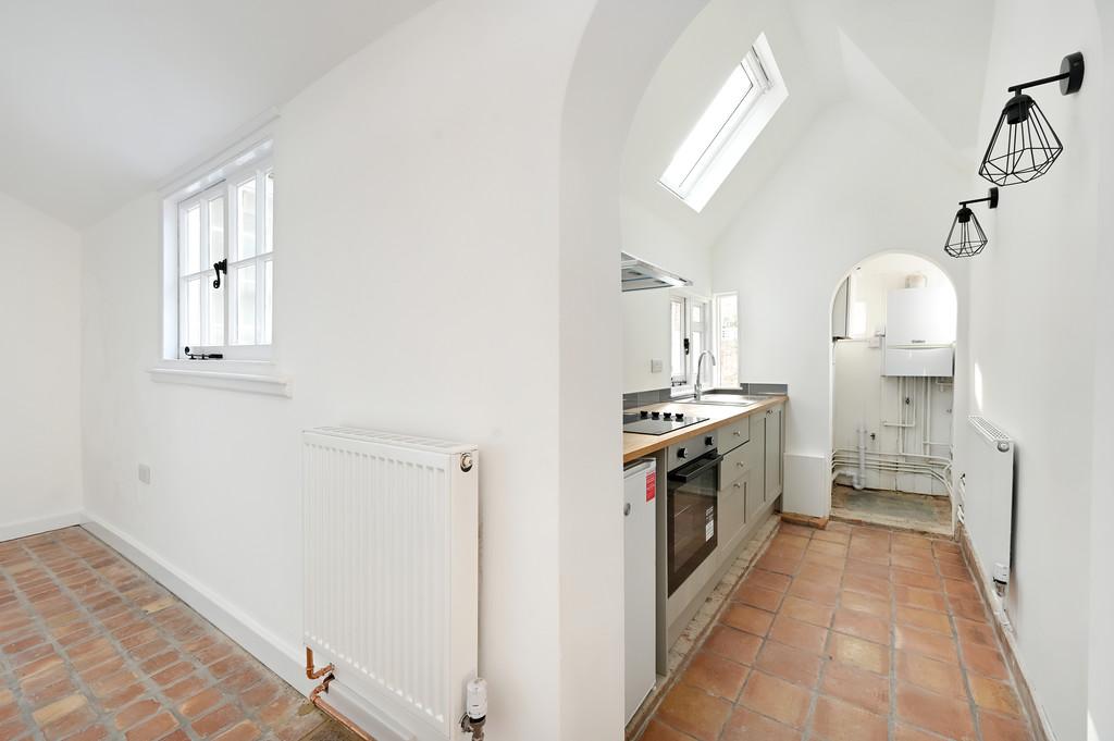 Swans-house-cottage-5-watchbell-street (4)