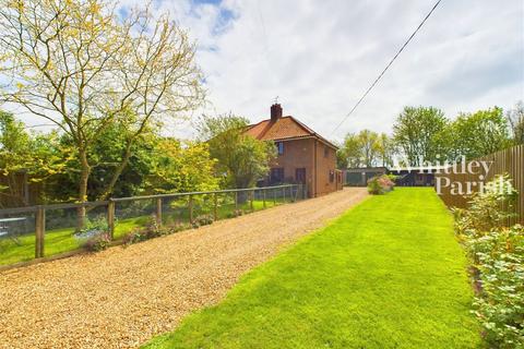 3 bedroom semi-detached house for sale, Church Road, Thetford IP24