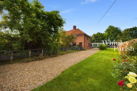 3 bedroom semi-detached house for sale, Church Road, Thetford IP24