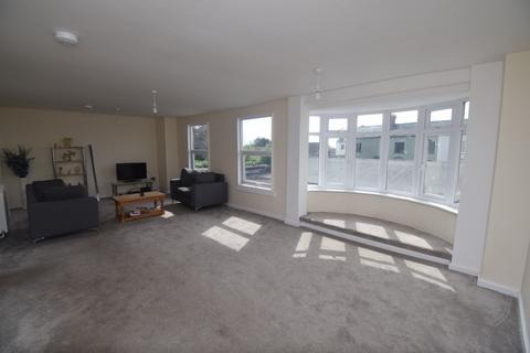 3 bedroom apartment to rent, Fore Street, North Petherton TA6