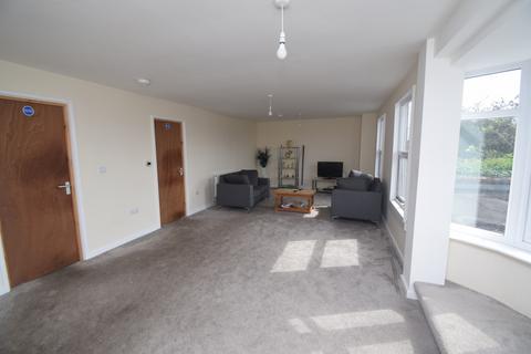 3 bedroom apartment to rent, Fore Street, North Petherton TA6