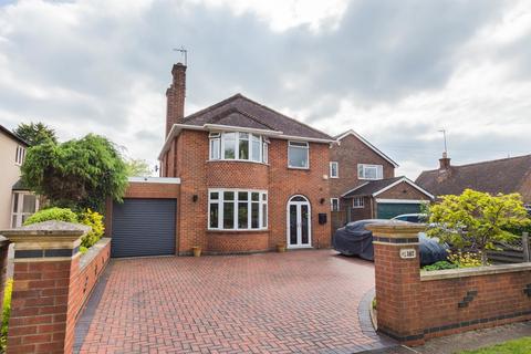 3 bedroom detached house for sale, Finedon Road, Irthlingborough NN9