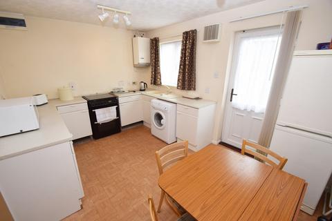 2 bedroom semi-detached house for sale, Whitburn Way, Bradford BD15