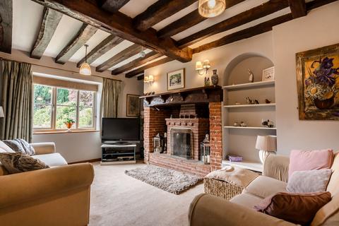 5 bedroom cottage for sale, The Street, Honingham, NR9