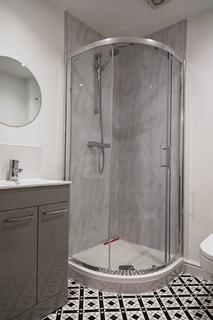1 bedroom in a house share to rent, Ellenborough Crescent, Weston-super-Mare, Somerset