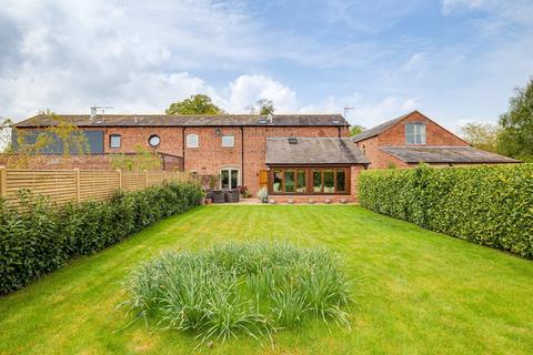 2 bedroom barn conversion to rent, Pool Bank Farm, Tarvin CH3