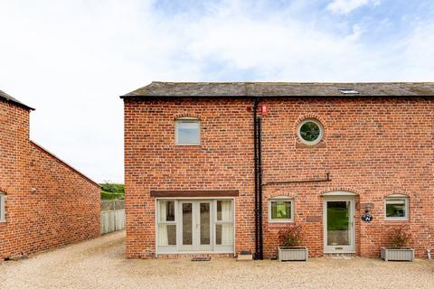2 bedroom barn conversion to rent, Pool Bank Farm, Tarvin CH3
