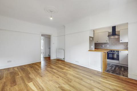 3 bedroom flat for sale, Dorchester Avenue, Glasgow G12