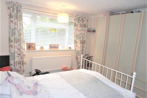 2 bedroom ground floor maisonette for sale, Westfield Road, Harpenden