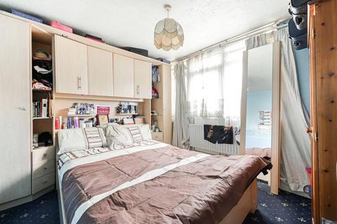 3 bedroom maisonette for sale, Fitzgerald House, Brixton, London, SW9