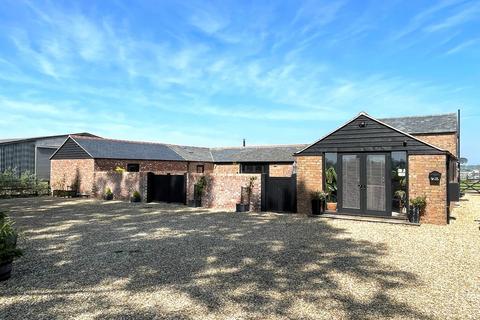 3 bedroom barn conversion for sale, Guys Head Road, Sutton Bridge