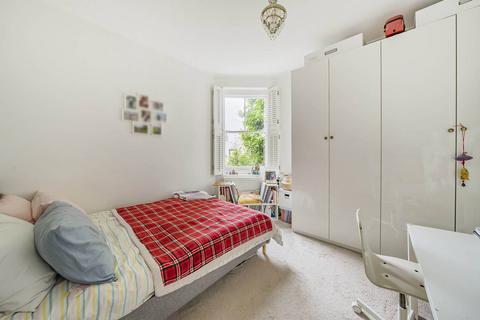 3 bedroom flat for sale, Vera Road, Fulham, London, SW6