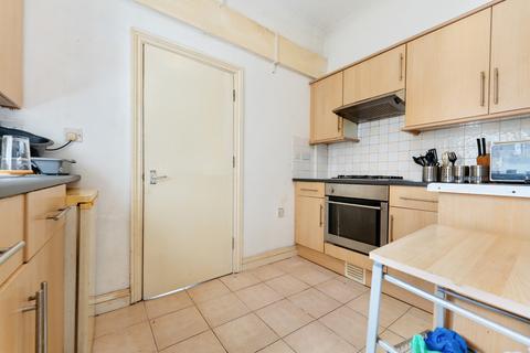 2 bedroom ground floor flat for sale, Corporation Road, Grangetown