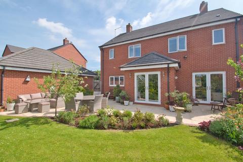 5 bedroom detached house for sale, Thorntree Road, Brailsford