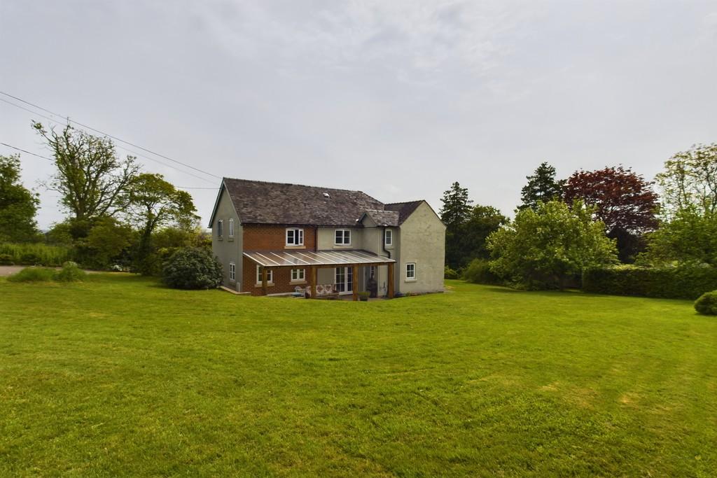 Taylors Lane, Stubwood 6 bed detached house for sale £650,000