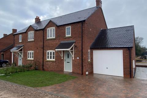 3 bedroom semi-detached house for sale, Orchard Lane, Alton