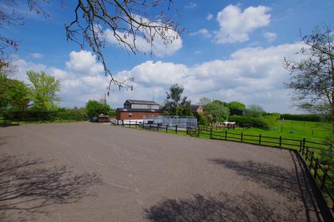 4 bedroom detached house for sale, Cuckoo Lane, Leigh