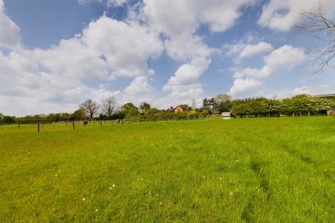 4 bedroom detached house for sale, Cuckoo Lane, Leigh