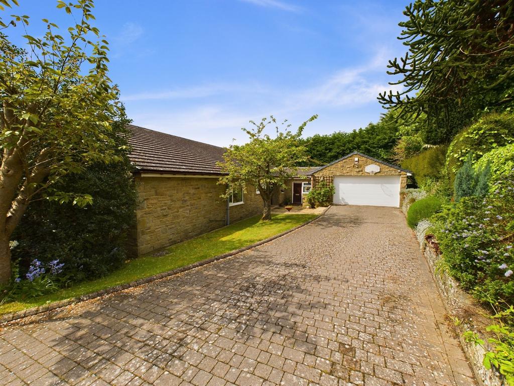 High Street, Auckland DL14 6 bed detached house for sale £730,000