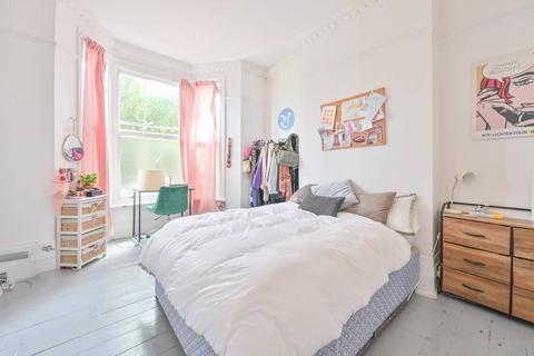 2 bedroom flat to rent, Shenley Road, Peckham, London, SE5