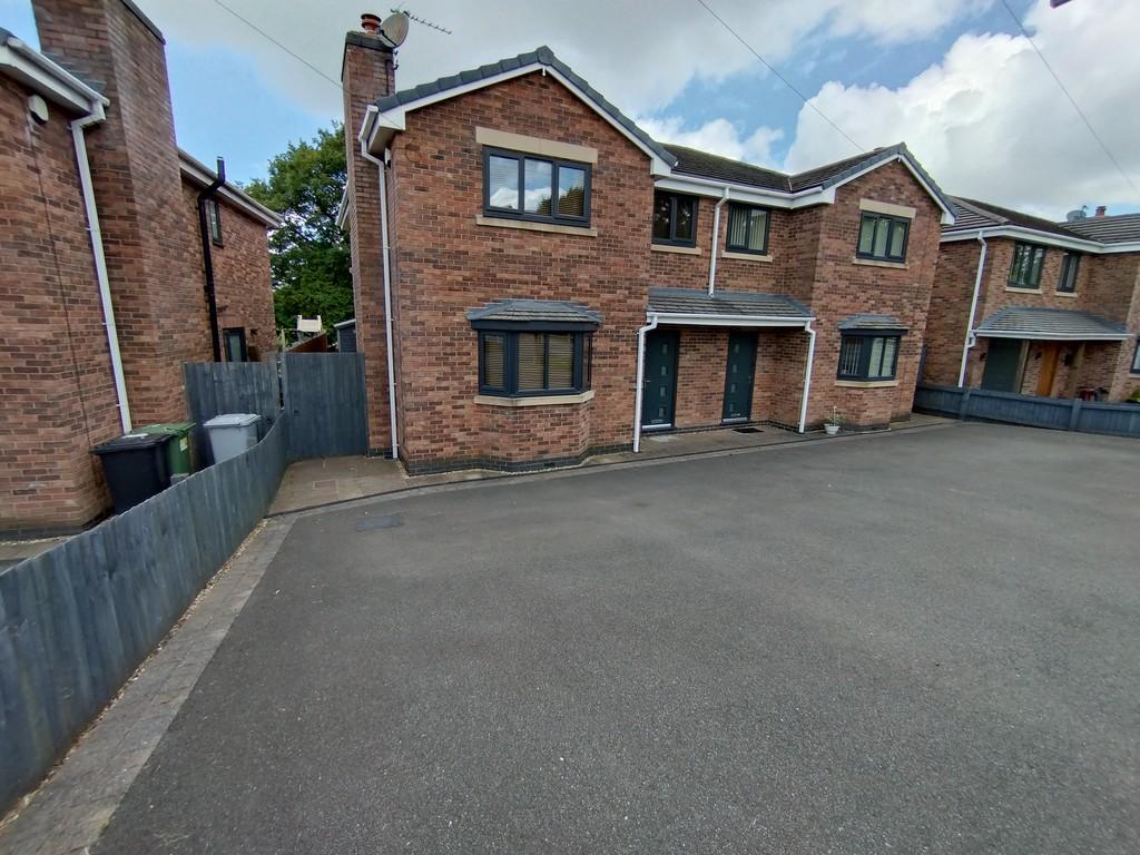 Mount Pleasant Road, Scholar Green... 3 bed semidetached house for