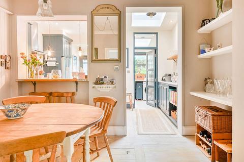 101 Wells House Road, London, NW10 6EA