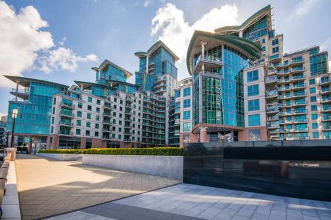 1 bedroom flat to rent, St George Wharf, Vauxhall, London, SW8