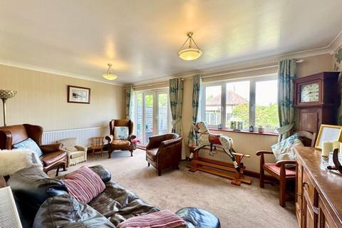 124 Glenhurst Avenue, Bexley, DA5 3QN