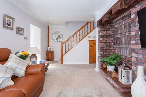 3 bedroom terraced house for sale, Eardley Crescent, Congleton