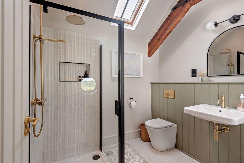 Ensuite Shower...