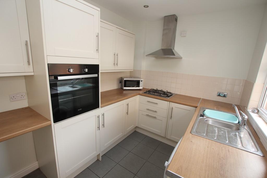 Catherine Street, Chester 3 bed terraced house £1,100 pcm (£254 pw)