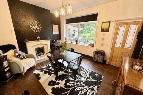 4 bedroom terraced house for sale, The Wells, Trimmingham, Halifax