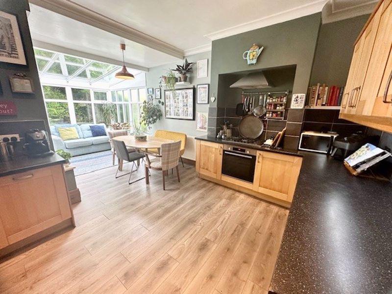 Rothwell Road, Savile Park. Halifax 4 bed semidetached house for sale