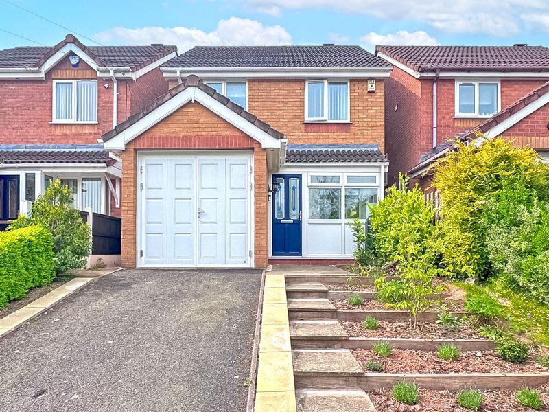 Brookfield Way, Tipton 3 bed detached house for sale £250,000